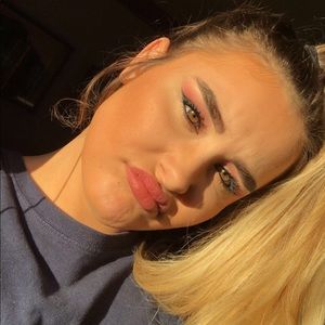 Meet your Posher, Luisa